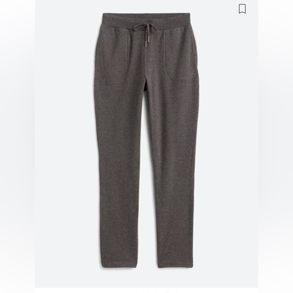 𝅺women’s Flag & Anthem Amara Grey Utility Pocket Jogger - Picture 1 of 6
